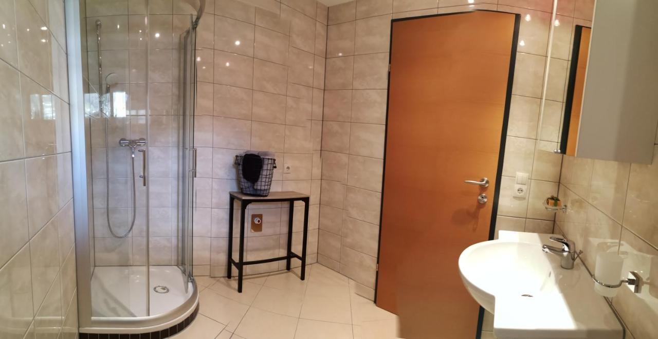 Ferienhaus Adela Шрунс Экстерьер фото